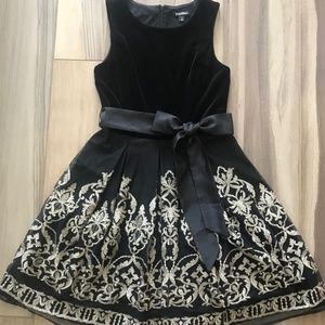 Super cute party dress